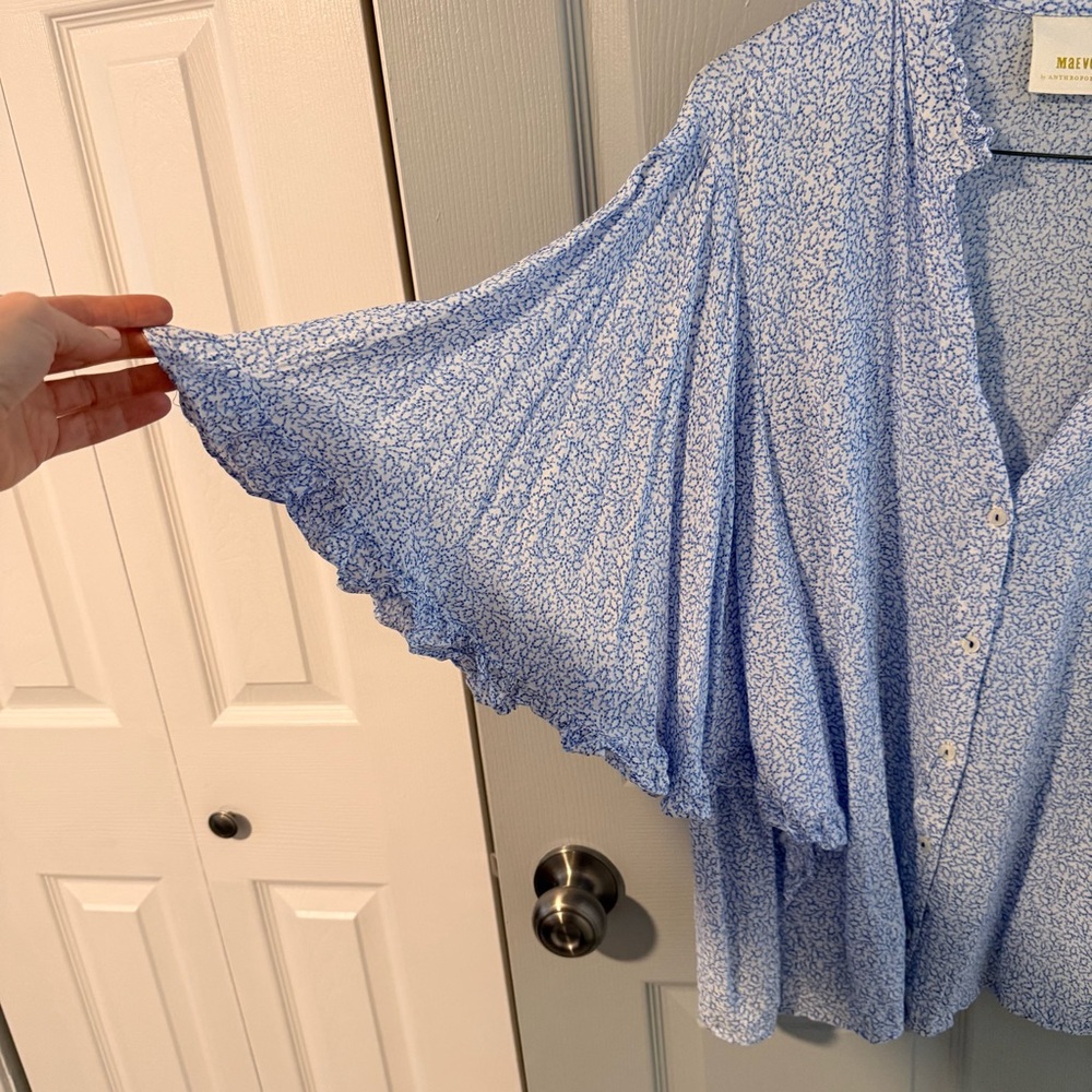 Maeve from Anthropologie Light Blue Micro-Print Ruffle Sleeve Blouse - Picture 3 of 4